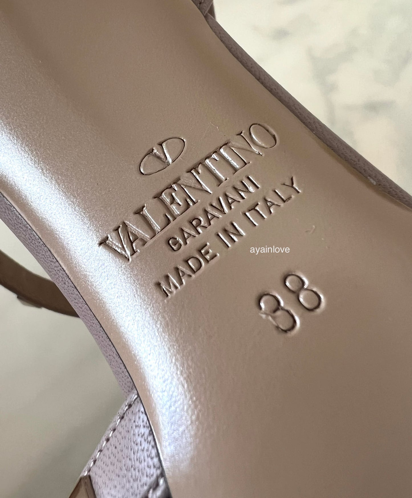 VALENTINO Black Patent Rockstud Kitten Heel Pump Shoes Size 38