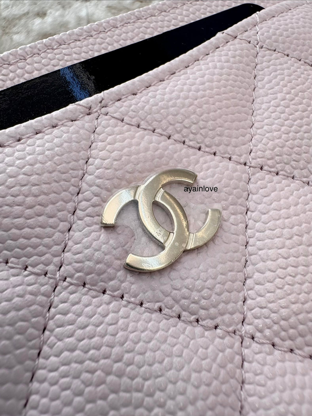 CHANEL 22P Light Pink Rose Clair Caviar Flat Card Holder Light Gold Hardware