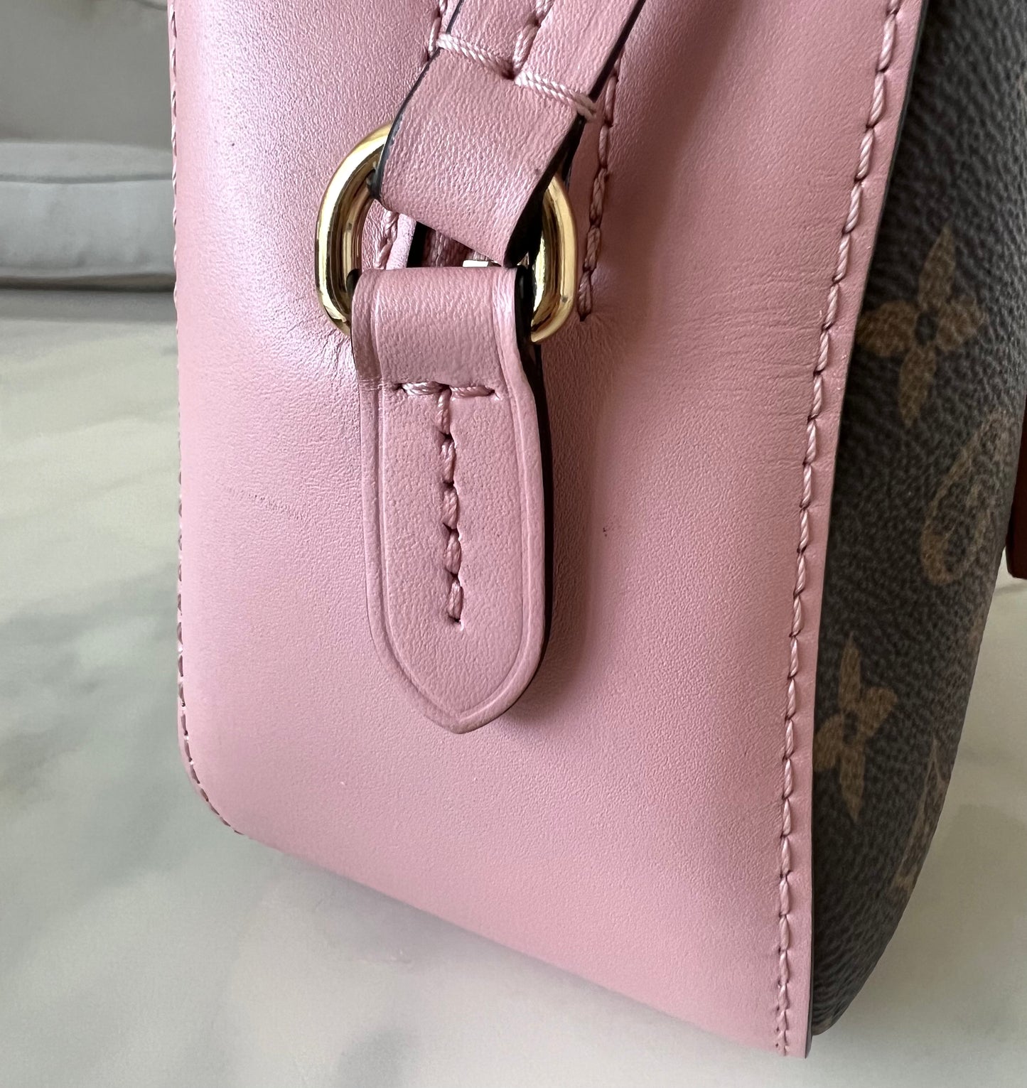LOUIS VUITTON Saitonge Monogram Pink Rose Poudre Calf Skin Leather Gold Hardware