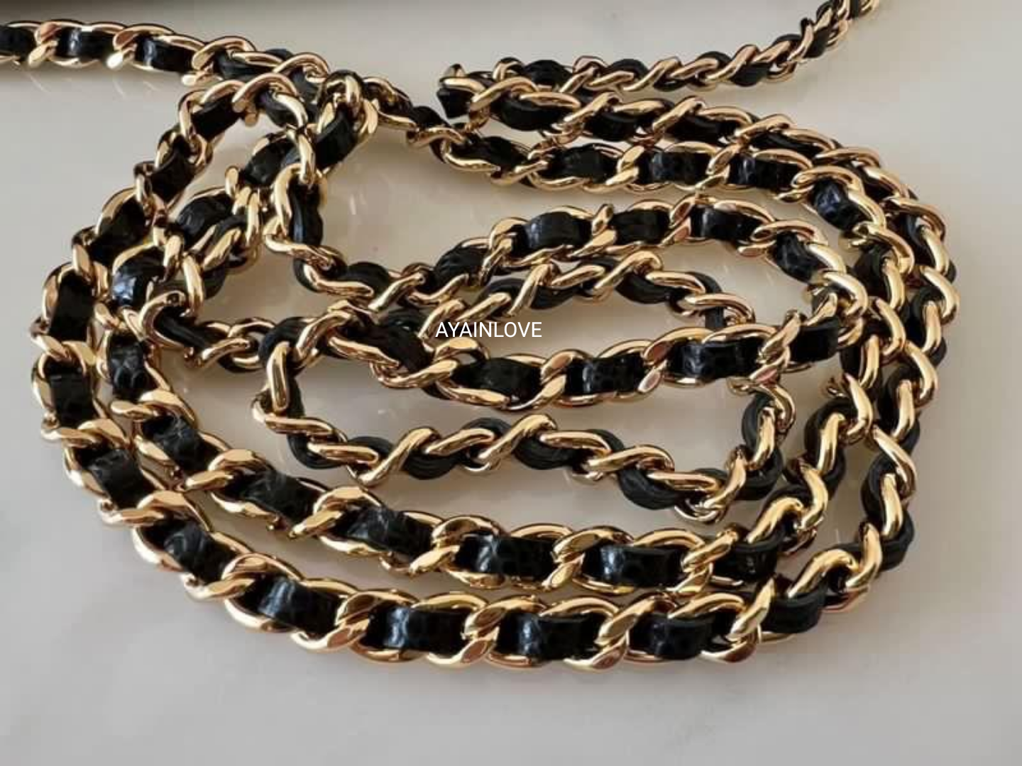 BLACK CAVIAR CLASSIC WALLET ON CHAIN GOLD HARDWARE *NEW*