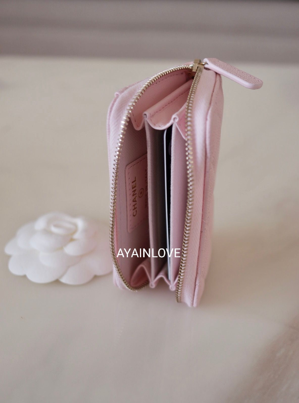 22S ROSE CLAIR LIGHT PINK CAVIAR ZIPPY CARD HOLDER LIGHT GOLD HARDWARE NEW