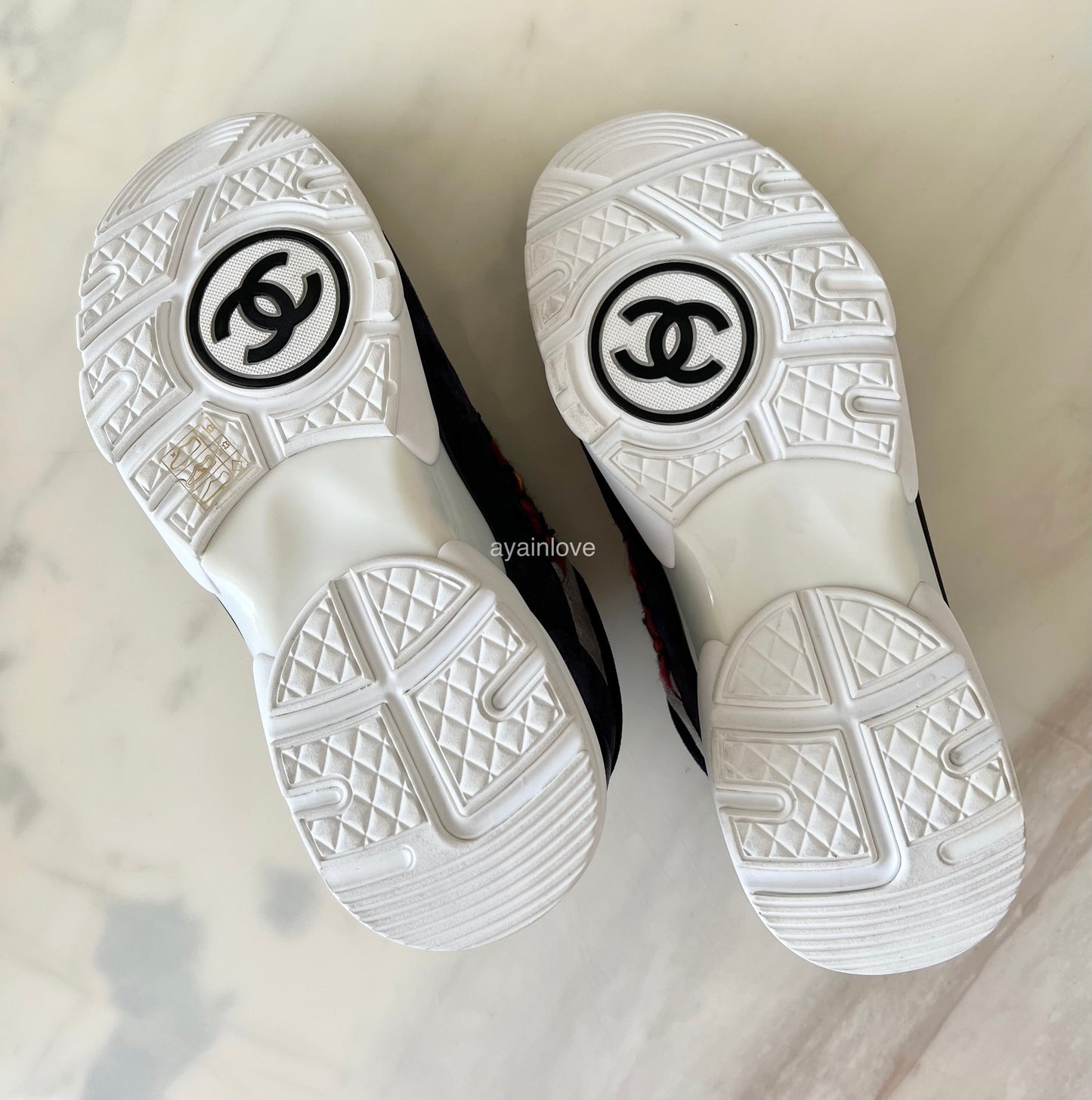 CHANEL 18A Multicolour Blue Red Tweed and Suede Calfskin Sneakers Trainers Shoes Size 38.5 EU