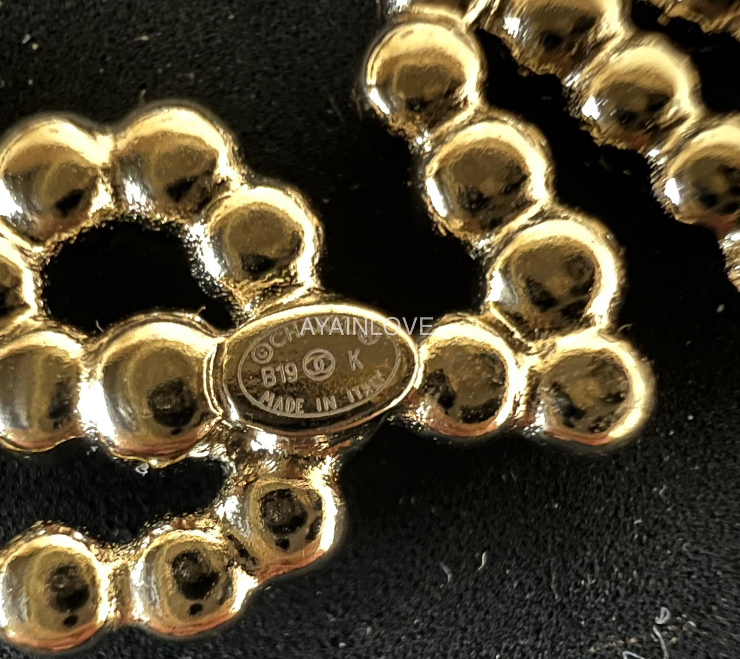 CHANEL 19K Script Pearl Diamante Brooch Light Gold Hardware