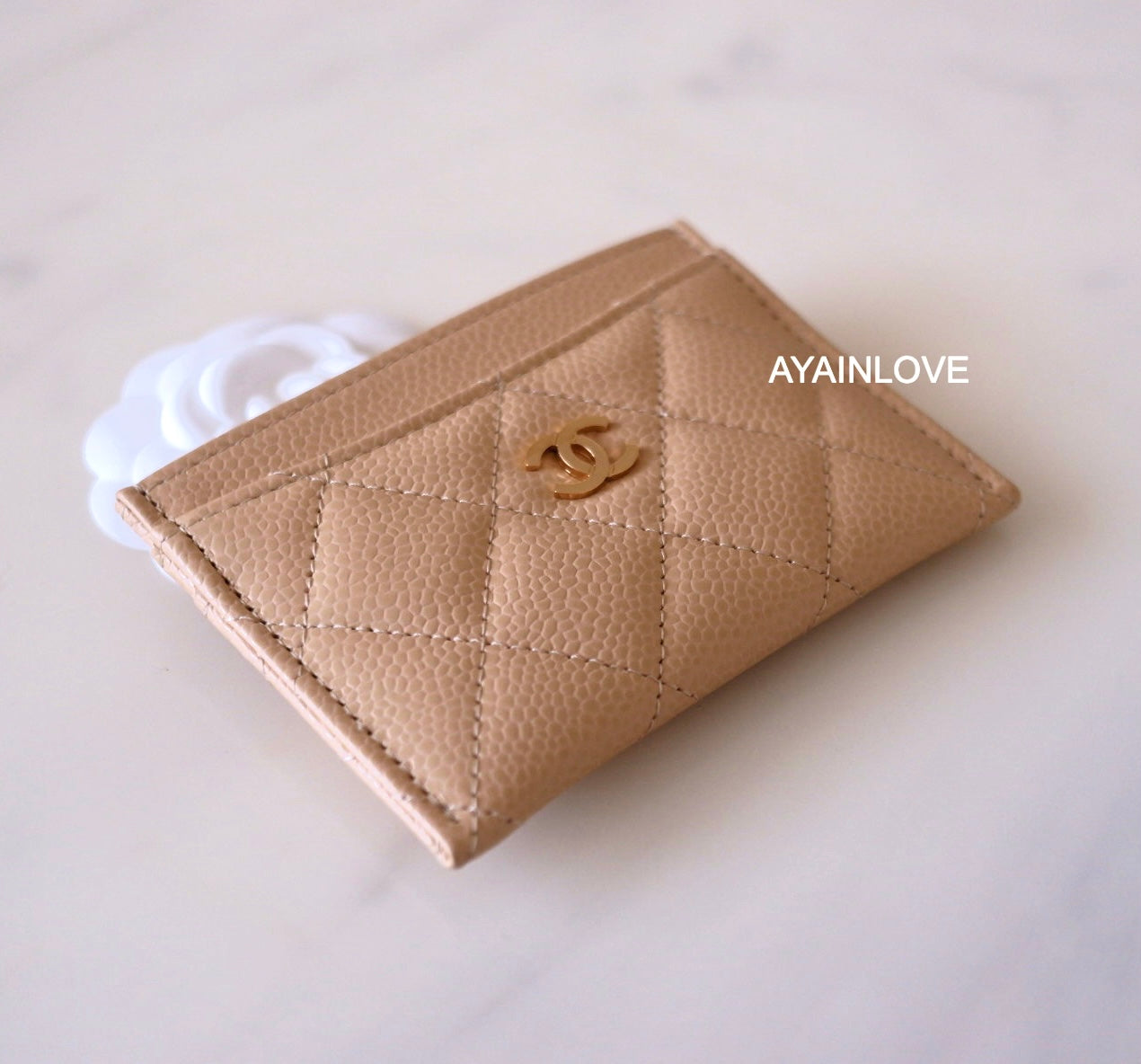 CLASSIC BEIGE CLAIR CAVIAR FLAT CARD HOLDER HOLD HARDWARE *NEW*