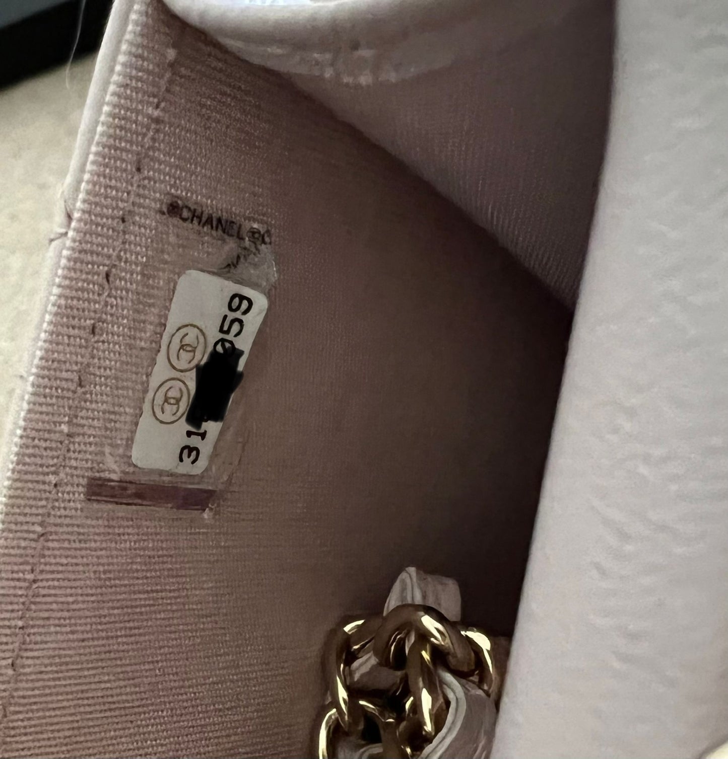 21B LILAC LAMB SKIN TRENDY CARD HOLDER ON CHAIN LIGHT GOLD HARDWARE