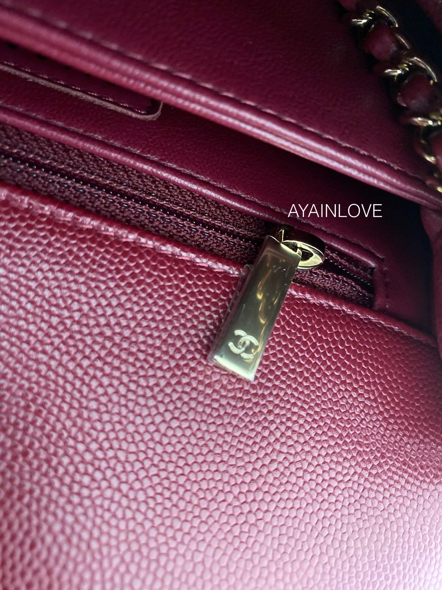 BURGUNDY CAVIAR COCO HANDLE SMALL OLD MINI 24 cm LIGHT GOLD HARDWARE *NEW*