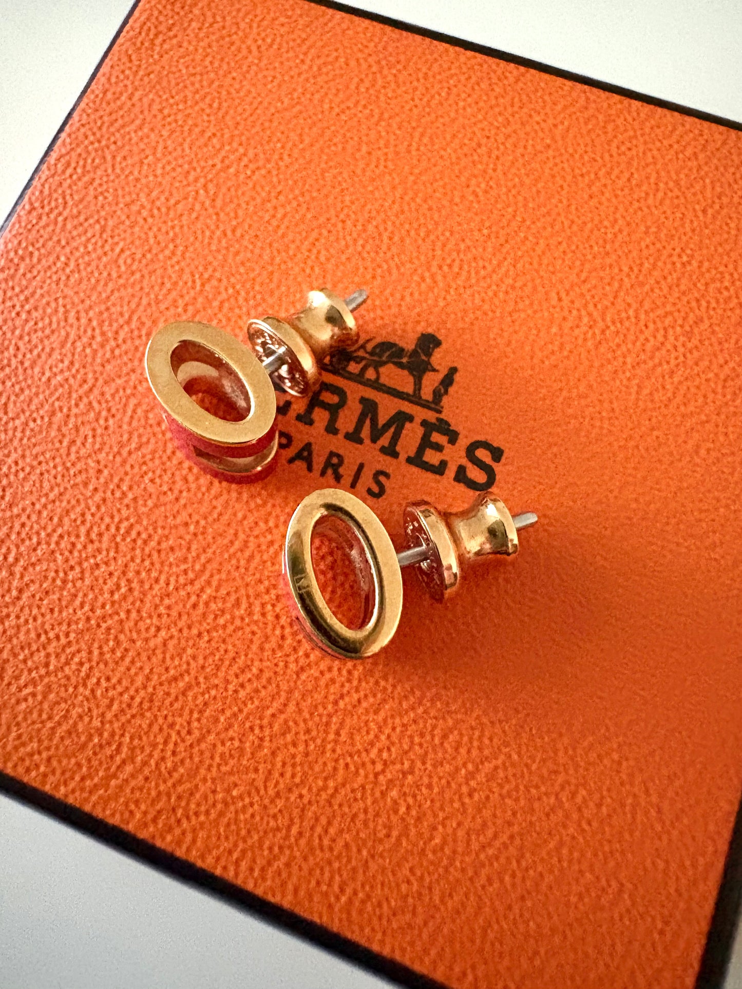 HERMES H Pop Mini Framboise Stud Earrings Rose Gold Hardware