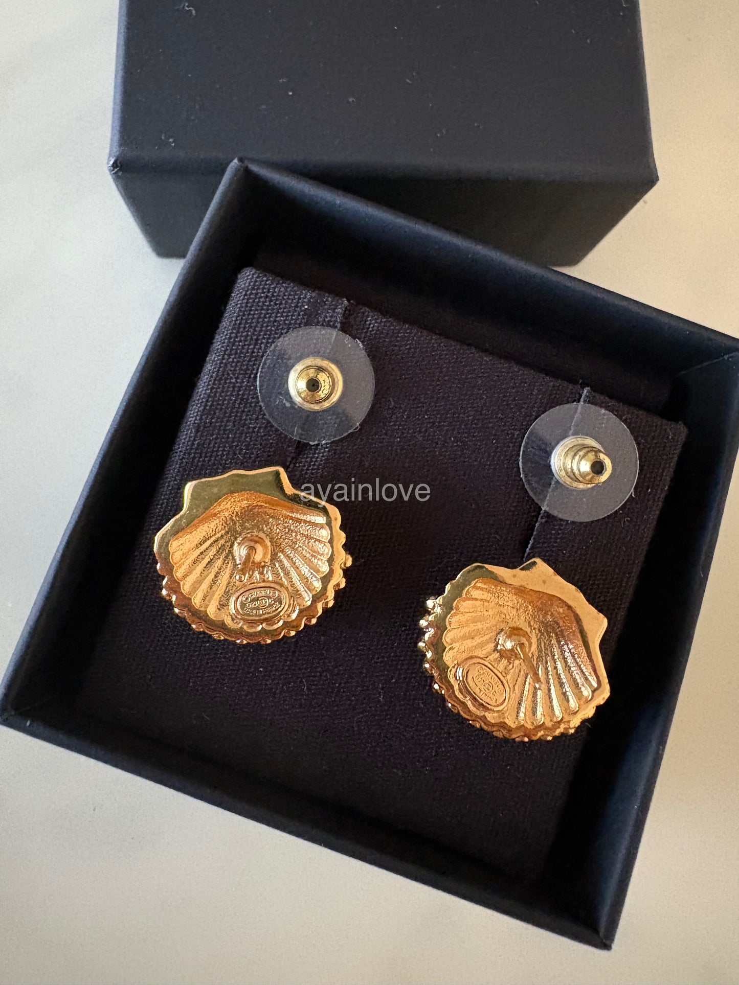 CHANEL 23C Shell CC Multicolour Crystal Stud Earrings Gold Hardware