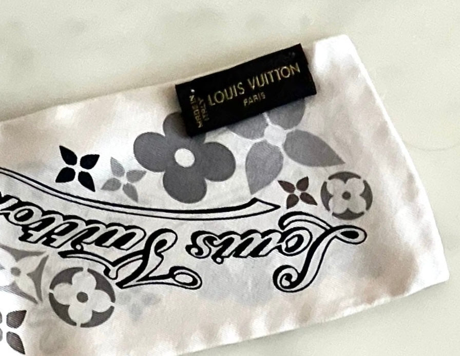 LOUIS VUITTON LV White Silk Twilly Scarf