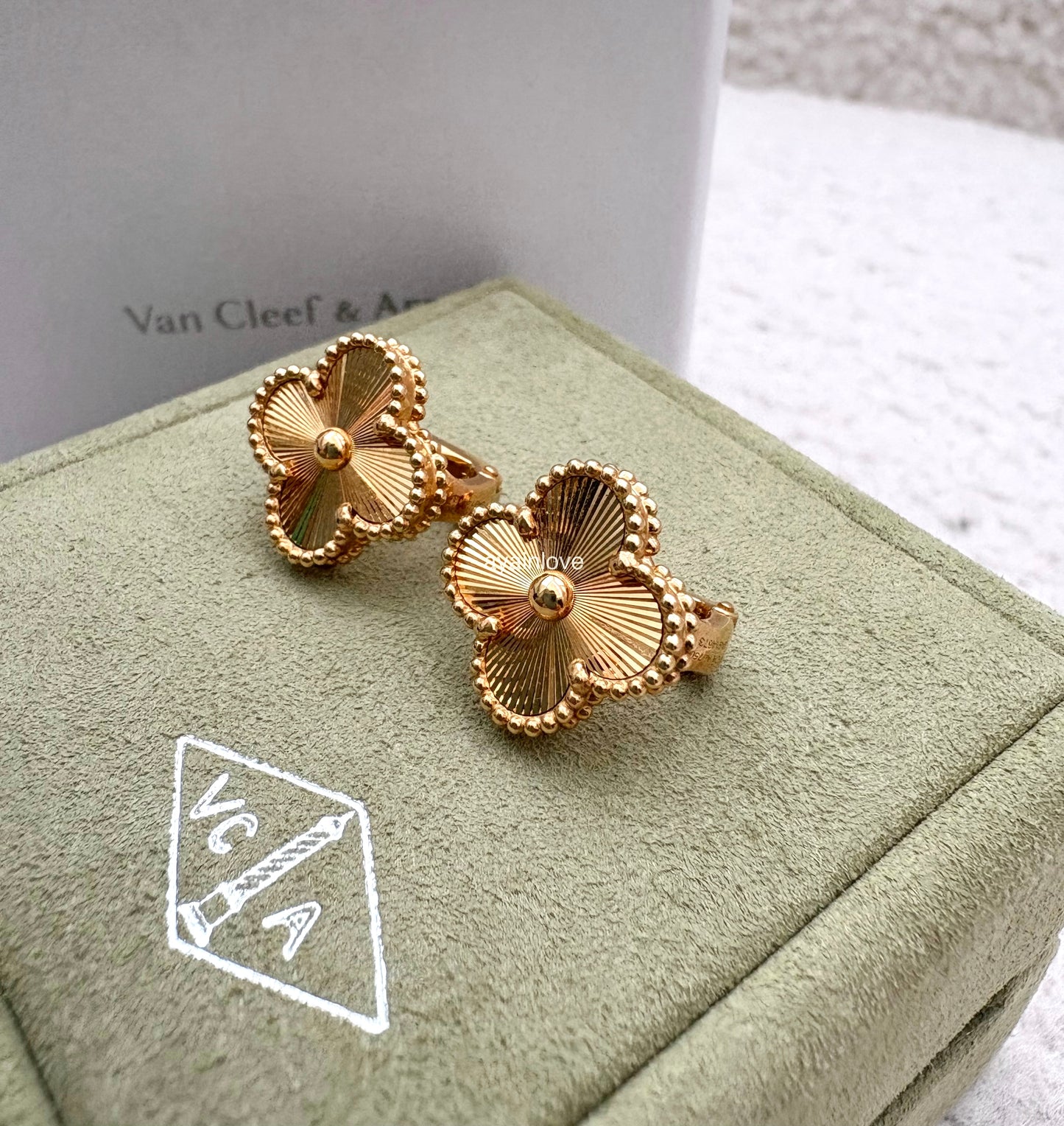 VAN CLEEF ARPELS VCA 18KT Yellow Gold Guilloche Vintage Alhambra Earrings