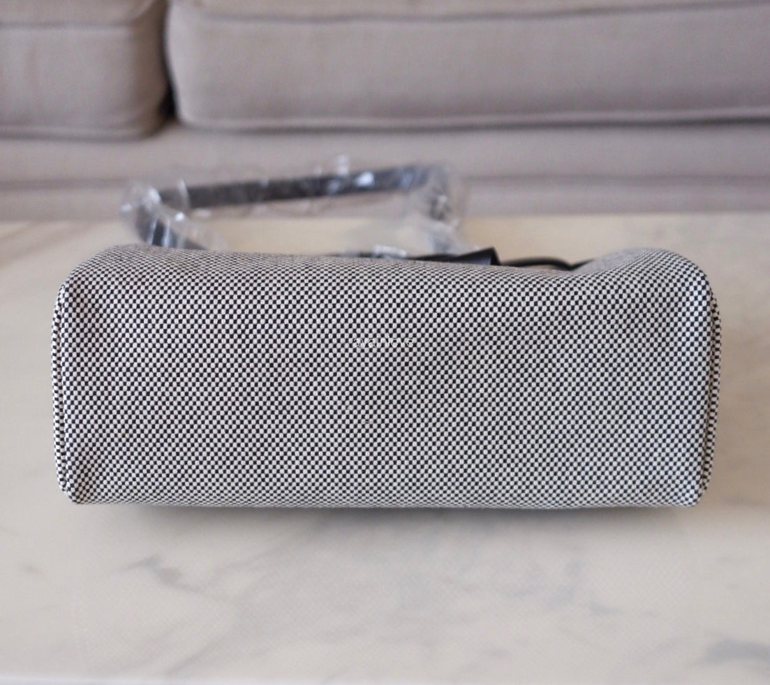 HERMES Herbag Zip 31 Vache Hunter Ecru Noir Palladium Hardware U Stamp