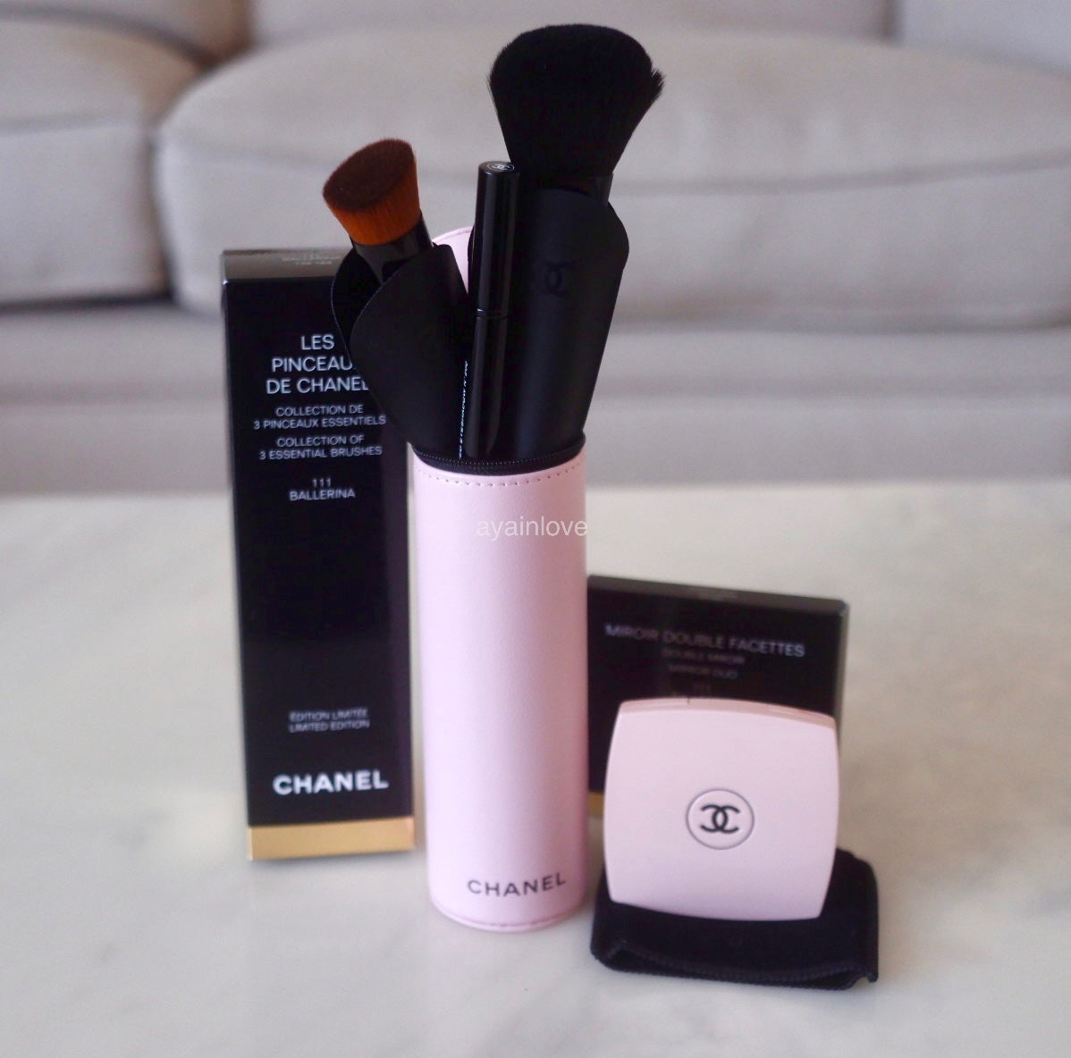 CHANEL Colour Codes Pink Ballerina Brush Set (3 Brushes) and Mirror –  AYAINLOVE CURATED LUXURIES