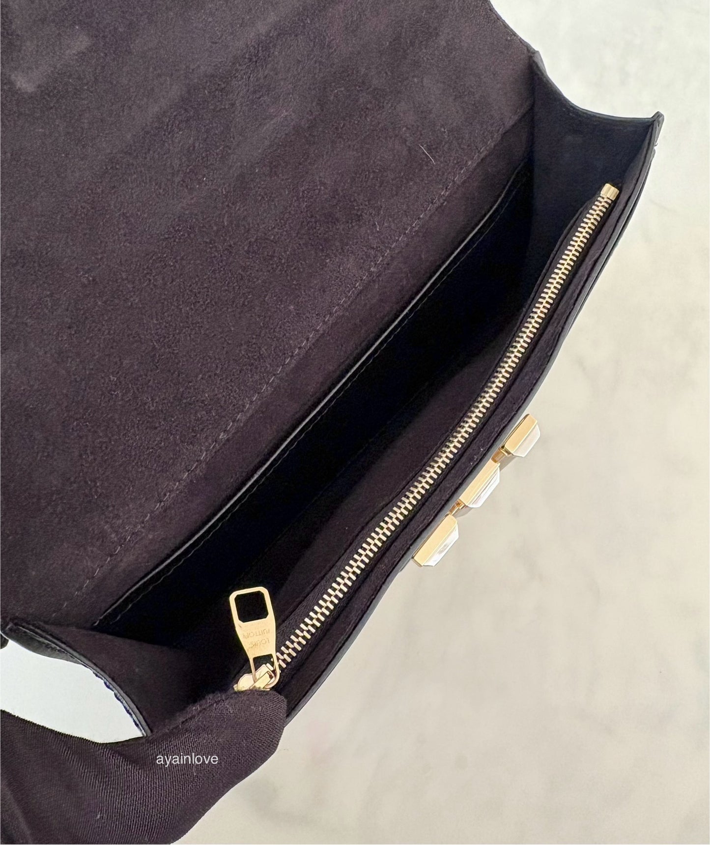 LOUIS VUITTON Black Calfskin Louise Pochette Clutch GM Bag