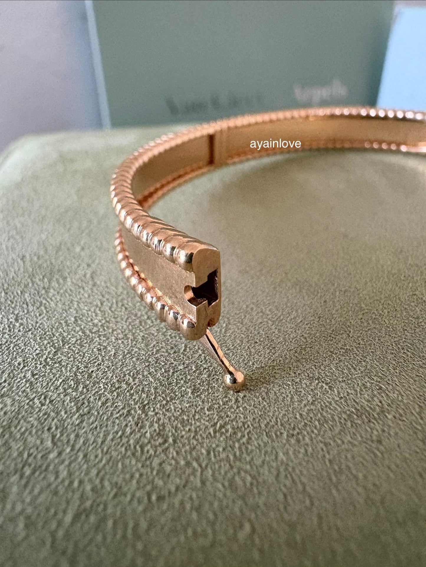 Van Cleef Arpels VCA Signature Perlee 18KT Rose Gold Bracelet Size Large