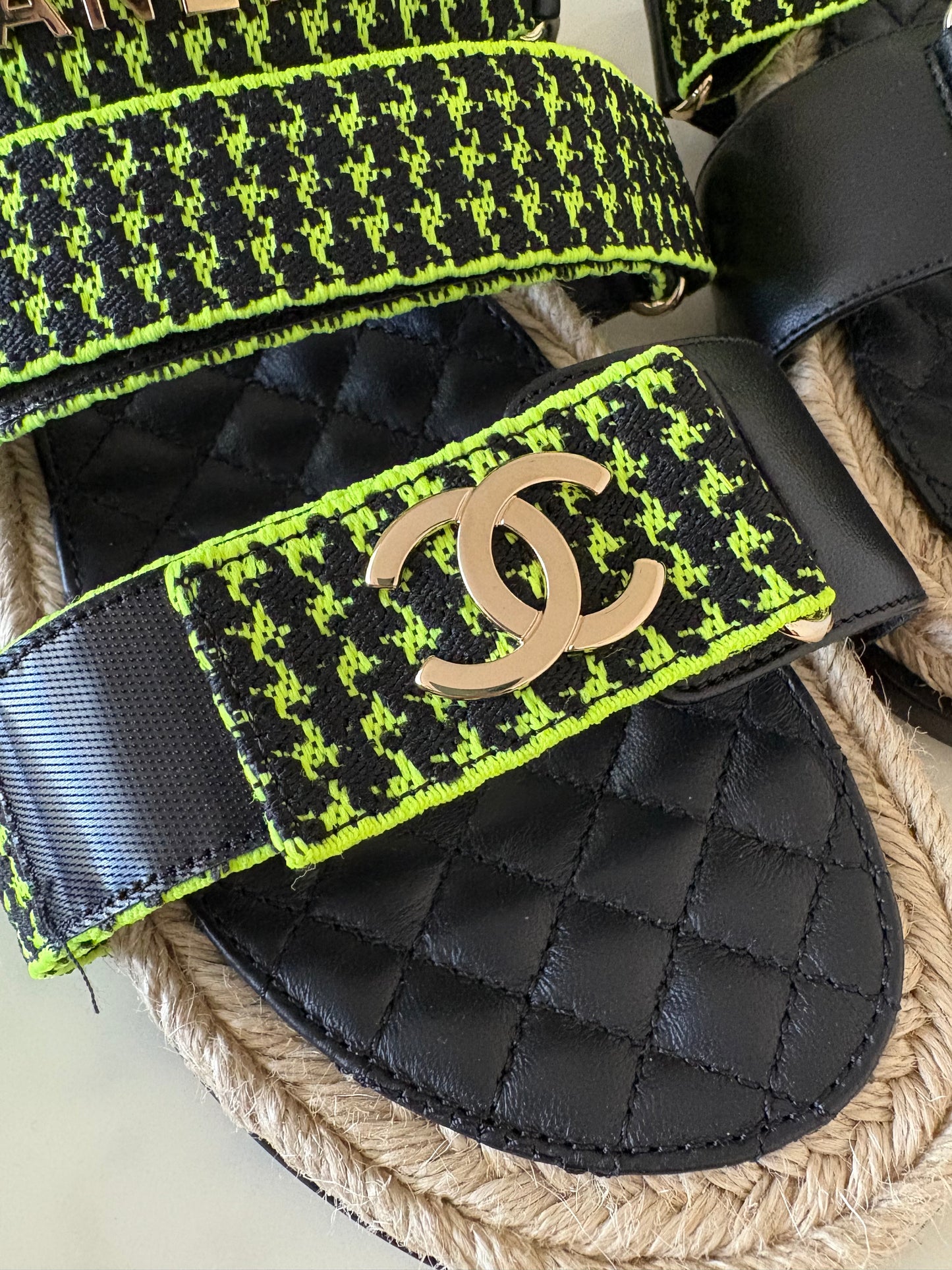 CHANEL Dad Sandals Black Green Houndstooth CC Gold Hardware Size 41