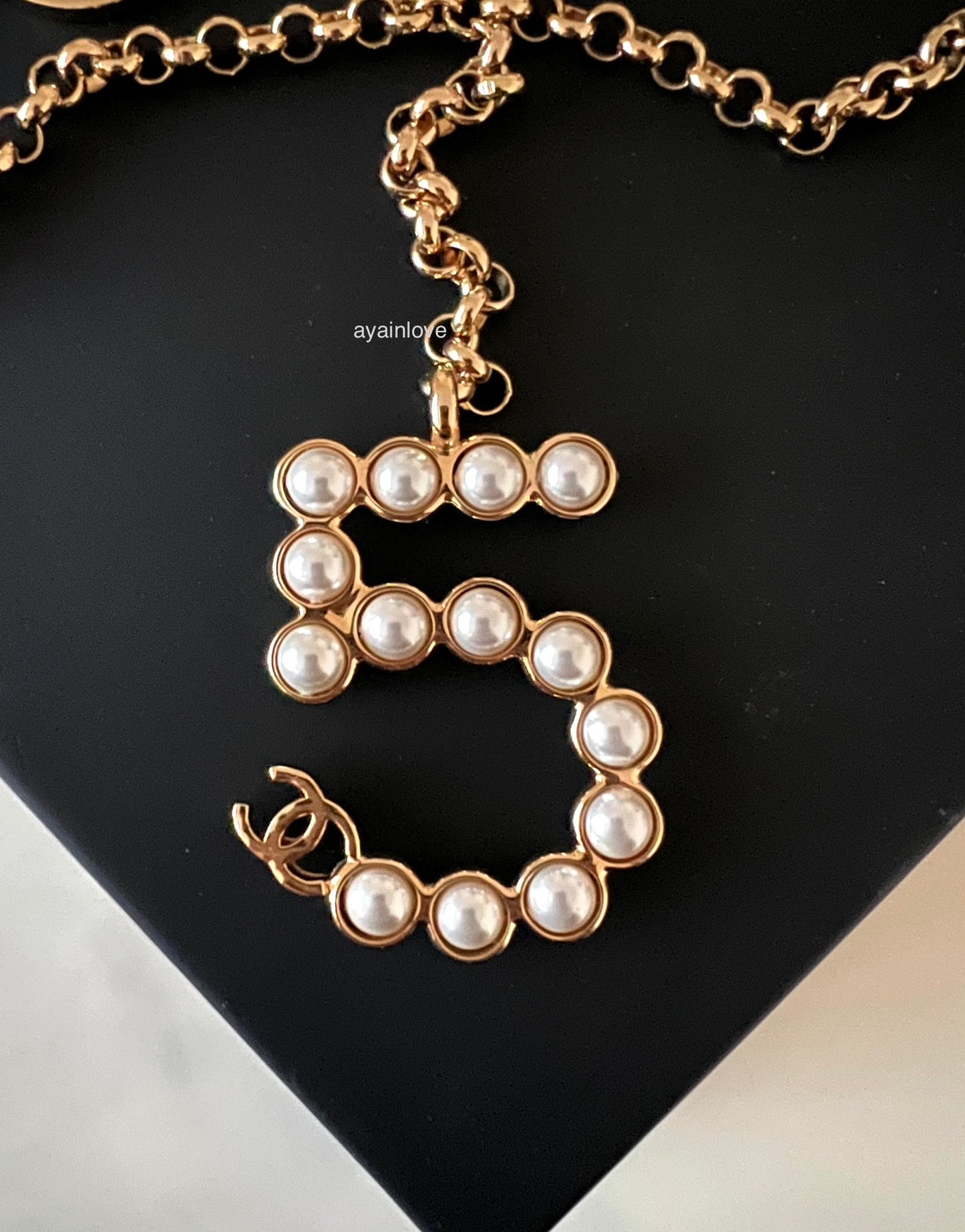 CHANEL 24S Pearl COCO No. 5 Adjustable Chain Belt Gold Hardware