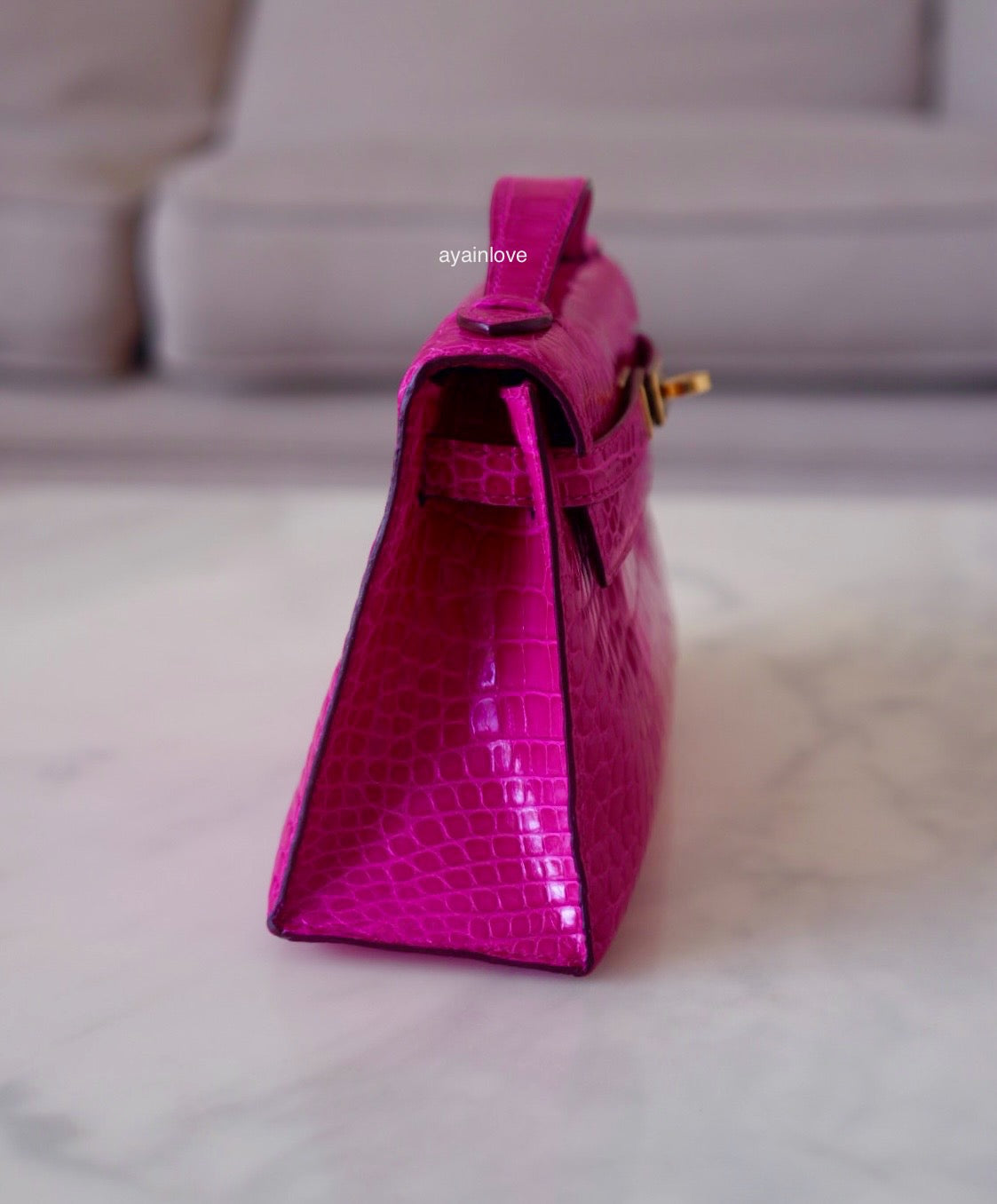 HERMES Kelly Pochette Rose Scheherazade Shiny Alligator Gold Hardware C Stamp