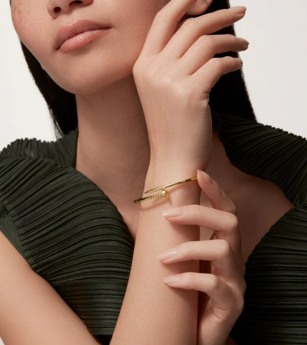 CARTIER 18KT Yellow Gold Small JUC Juste Un Clou Bracelet Size 15