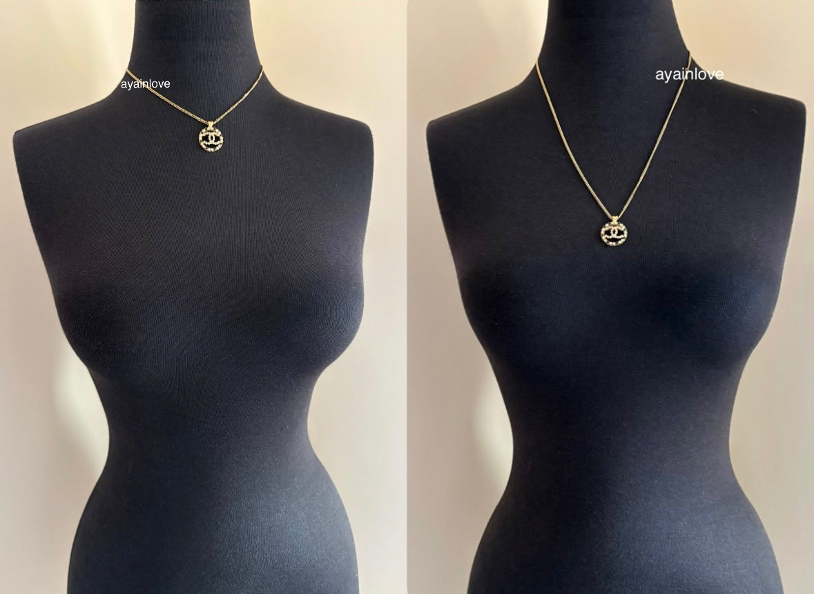 CHANEL 20K Round Pearl Crystal Black White CC Adjustable Necklace Gold Hardware