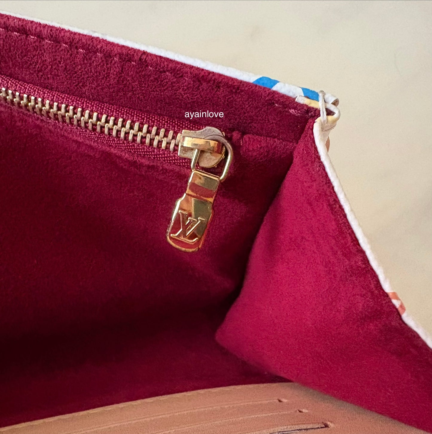 LOUIS VUITTON Courtney White Multicolour Murakami Clutch Bag Gold Hardware