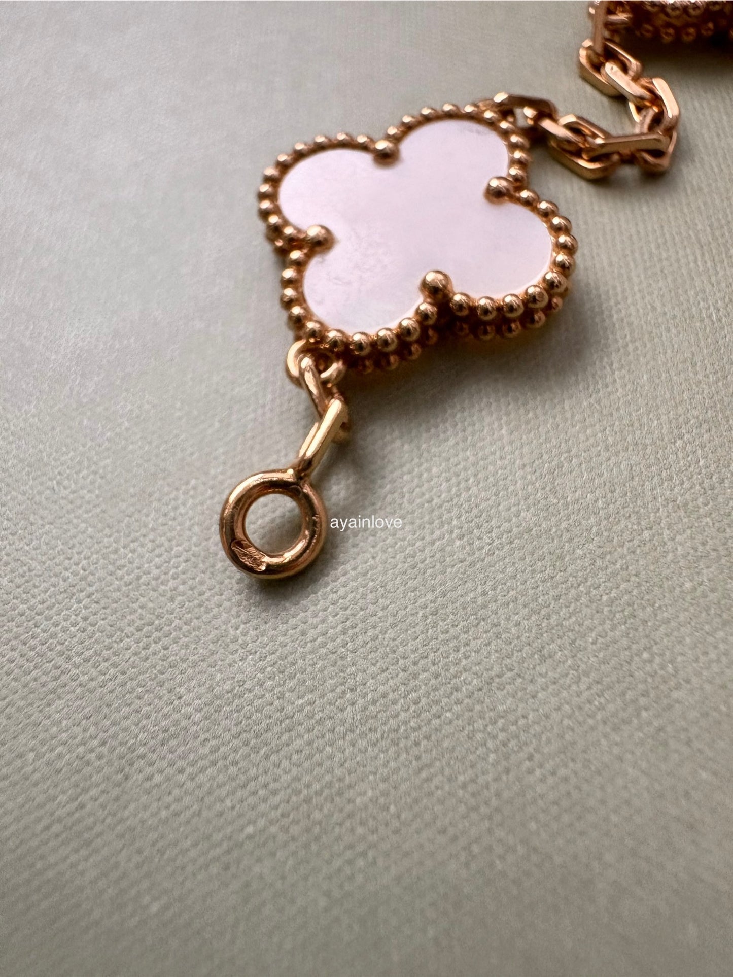 Van Cleef Arpels VCA 5 Motifs Bracelet White Mother of Pearl MOP 18KT Yellow Gold Vintage Alhambra