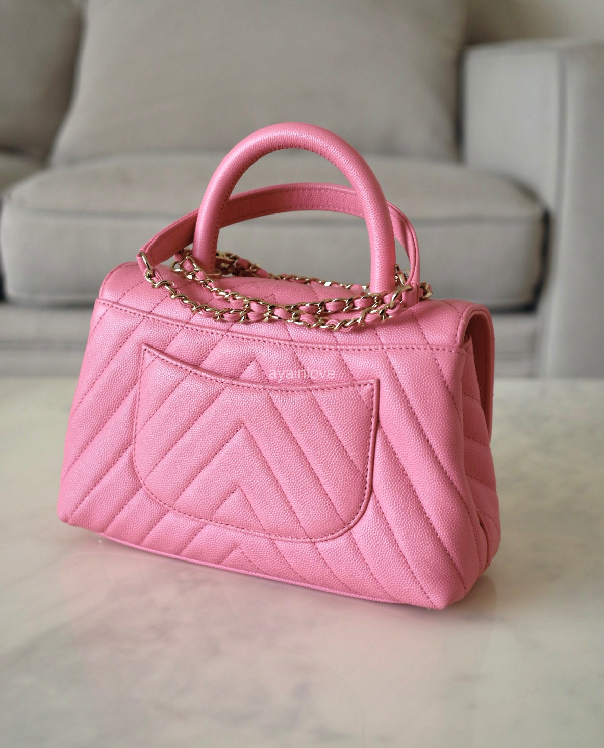 CHANEL Pink Caviar Chevron Small Coco Handle 24 cm Light Gold Hardware