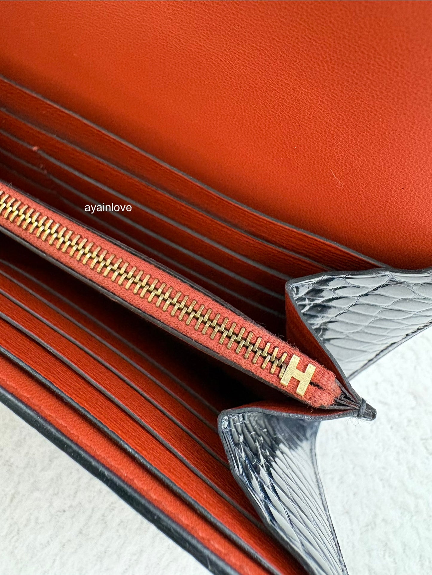 HERMES Constance Blue Marine Shiny Alligator Bicolor Verso Cuivre Long Wallet To Go Rose Gold Hardware