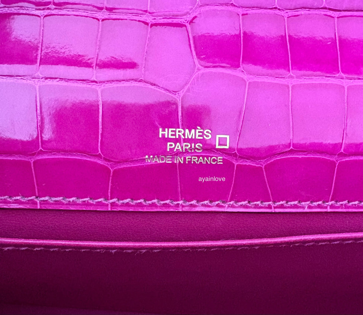 HERMES Kelly Pochette Rose Scheherazade Shiny Alligator Gold Hardware C Stamp