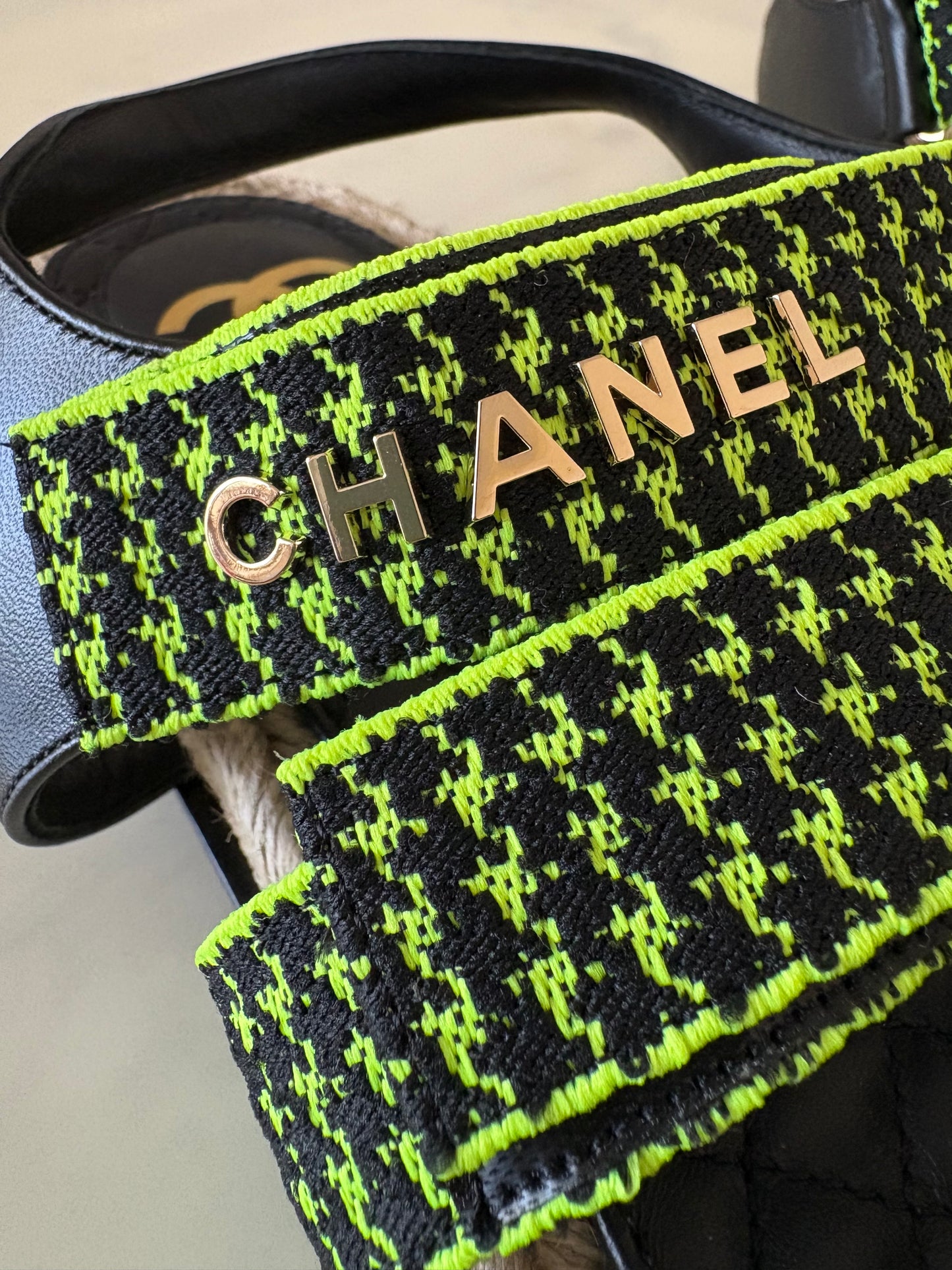 CHANEL Dad Sandals Black Green Houndstooth CC Gold Hardware Size 41