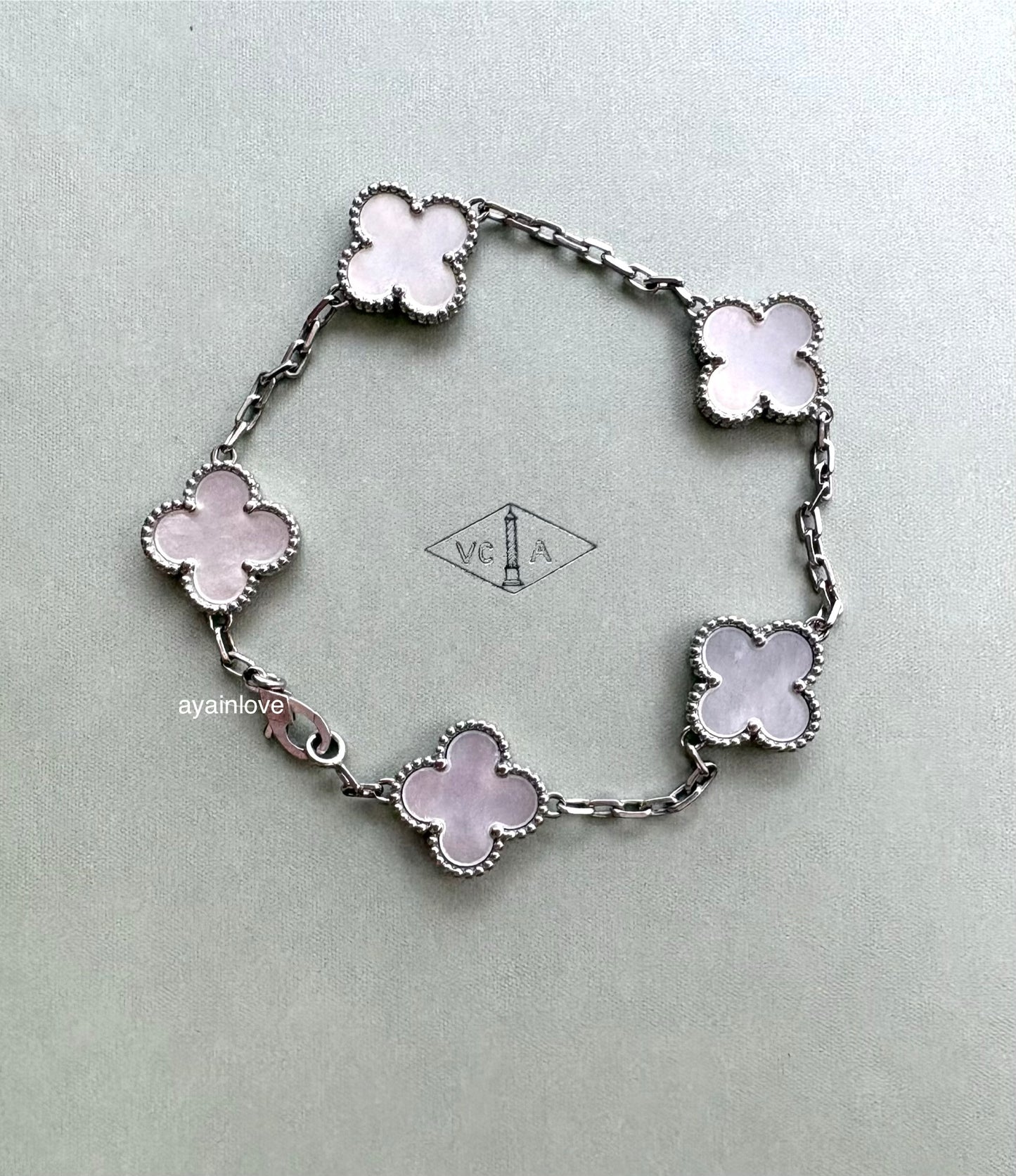 Van Cleef Arpels VCA 5 Motifs Bracelet White Mother of Pearl 18KT White Gold Vintage Alhambra