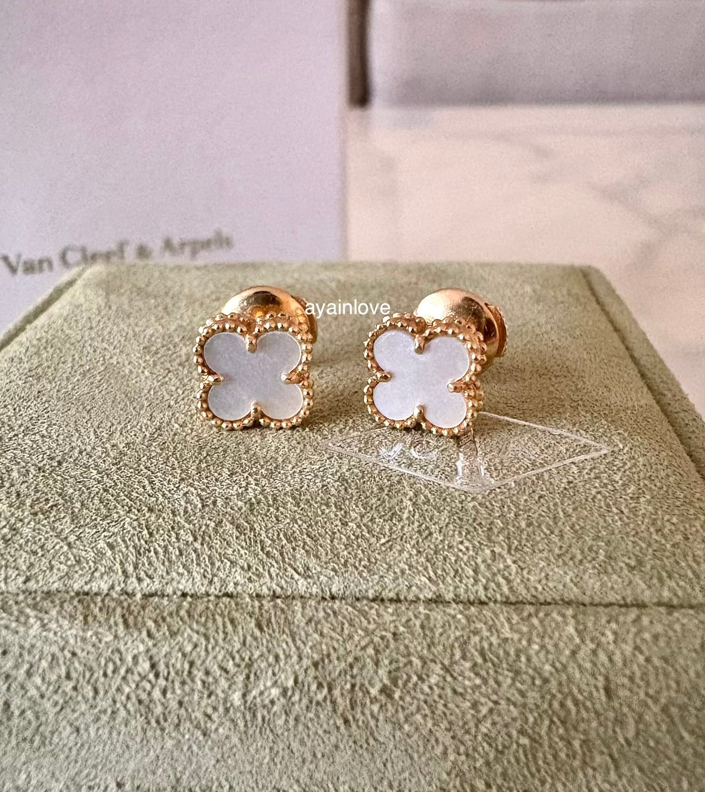 VAN CLEEF ARPELS VCA 18KT Yellow Gold White MOP Mother of Pearl Sweet Alhambra Earrings