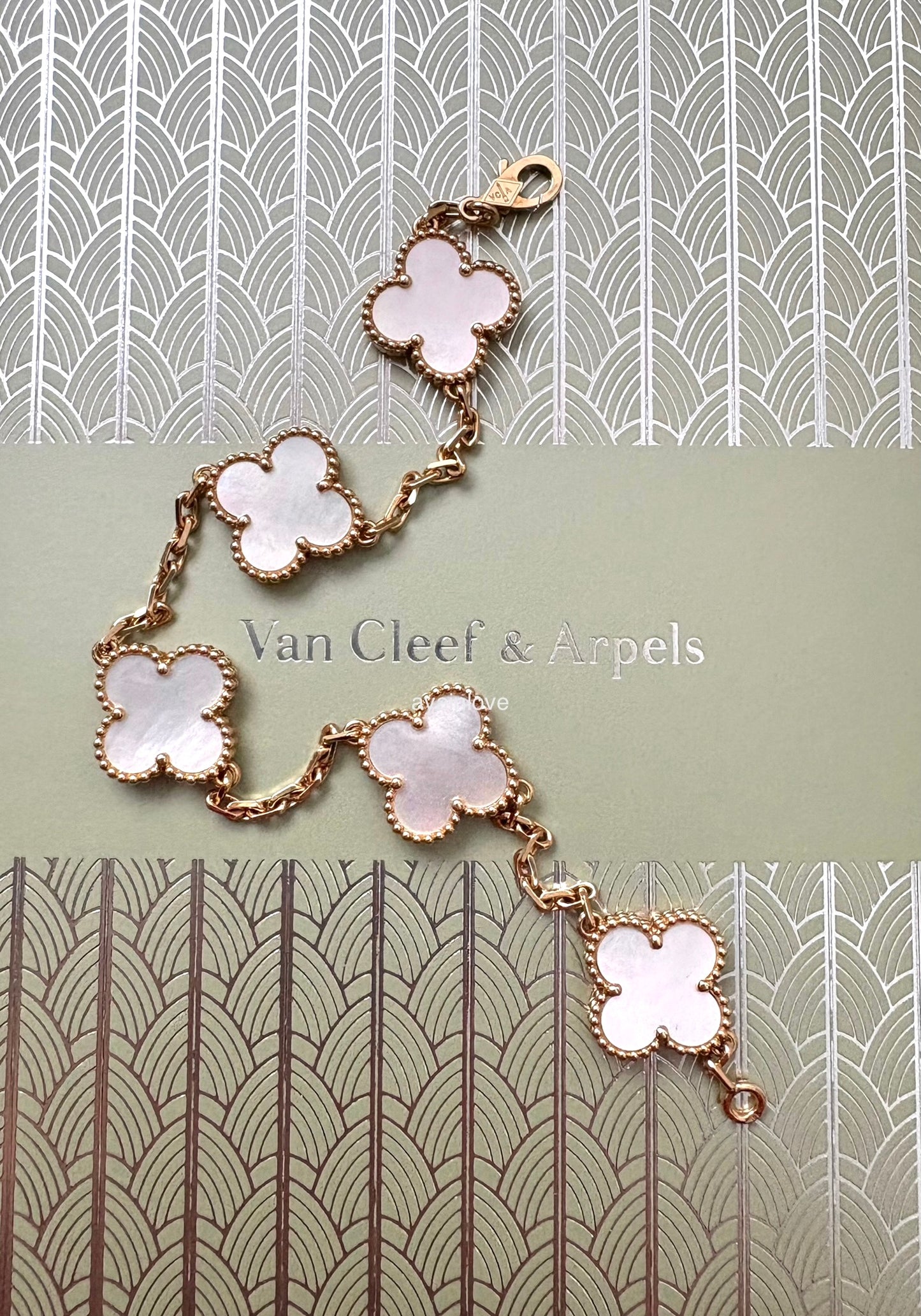 Van Cleef Arpels VCA 5 Motifs Bracelet White Mother of Pearl MOP 18KT Yellow Gold Vintage Alhambra