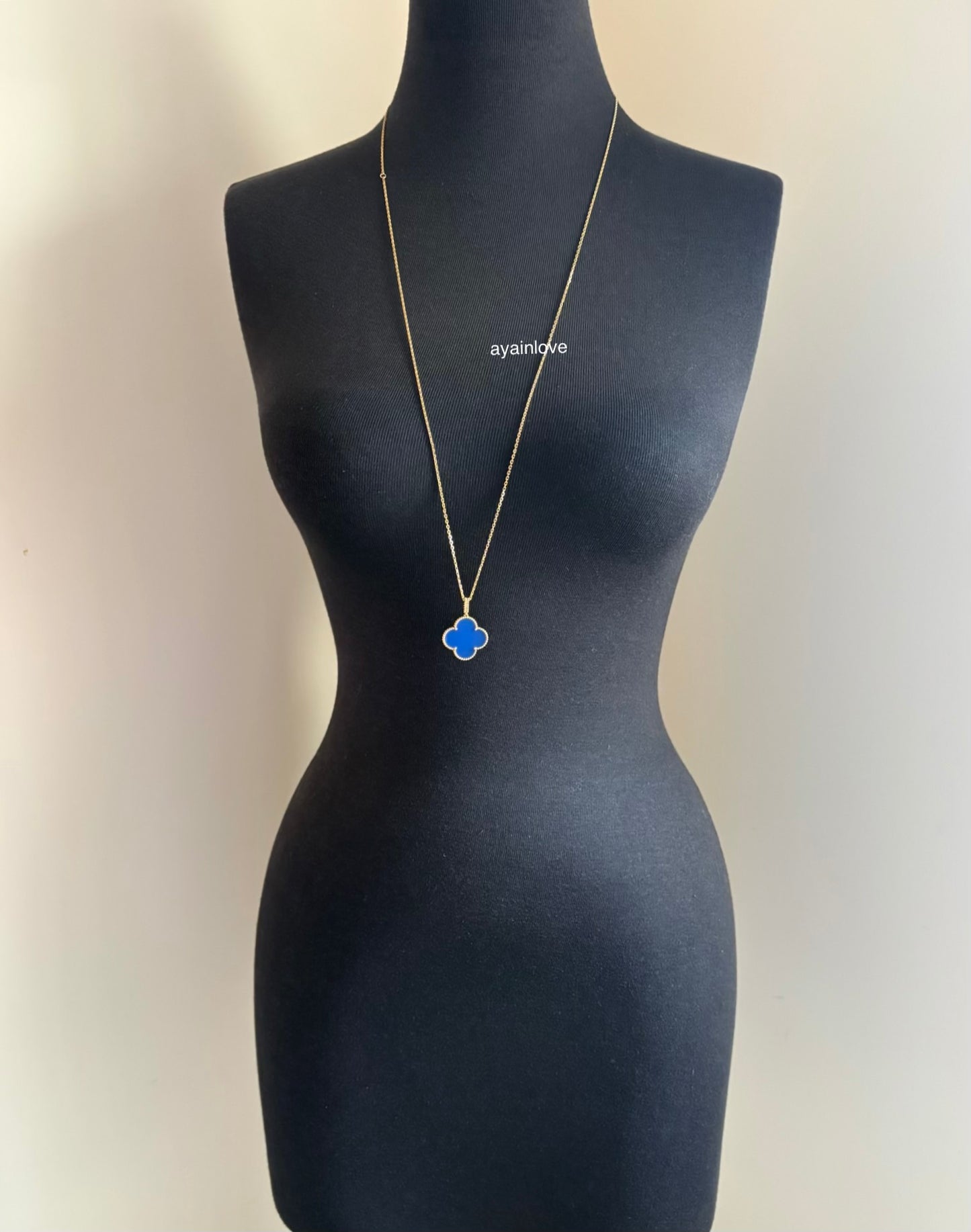 Van Cleef Arpels VCA 1 Motif Agate Magic Alhambra Long Necklace 18KT Yellow Gold
