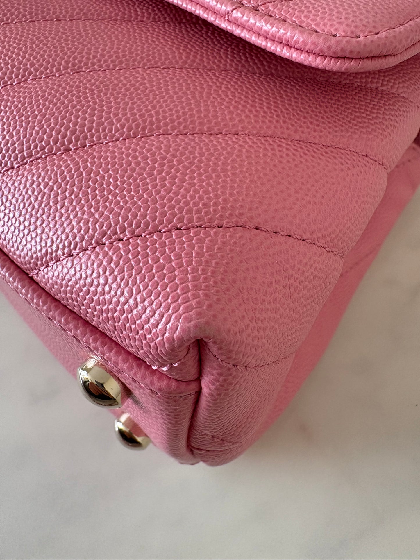 CHANEL Pink Caviar Chevron Small Coco Handle 24 cm Light Gold Hardware