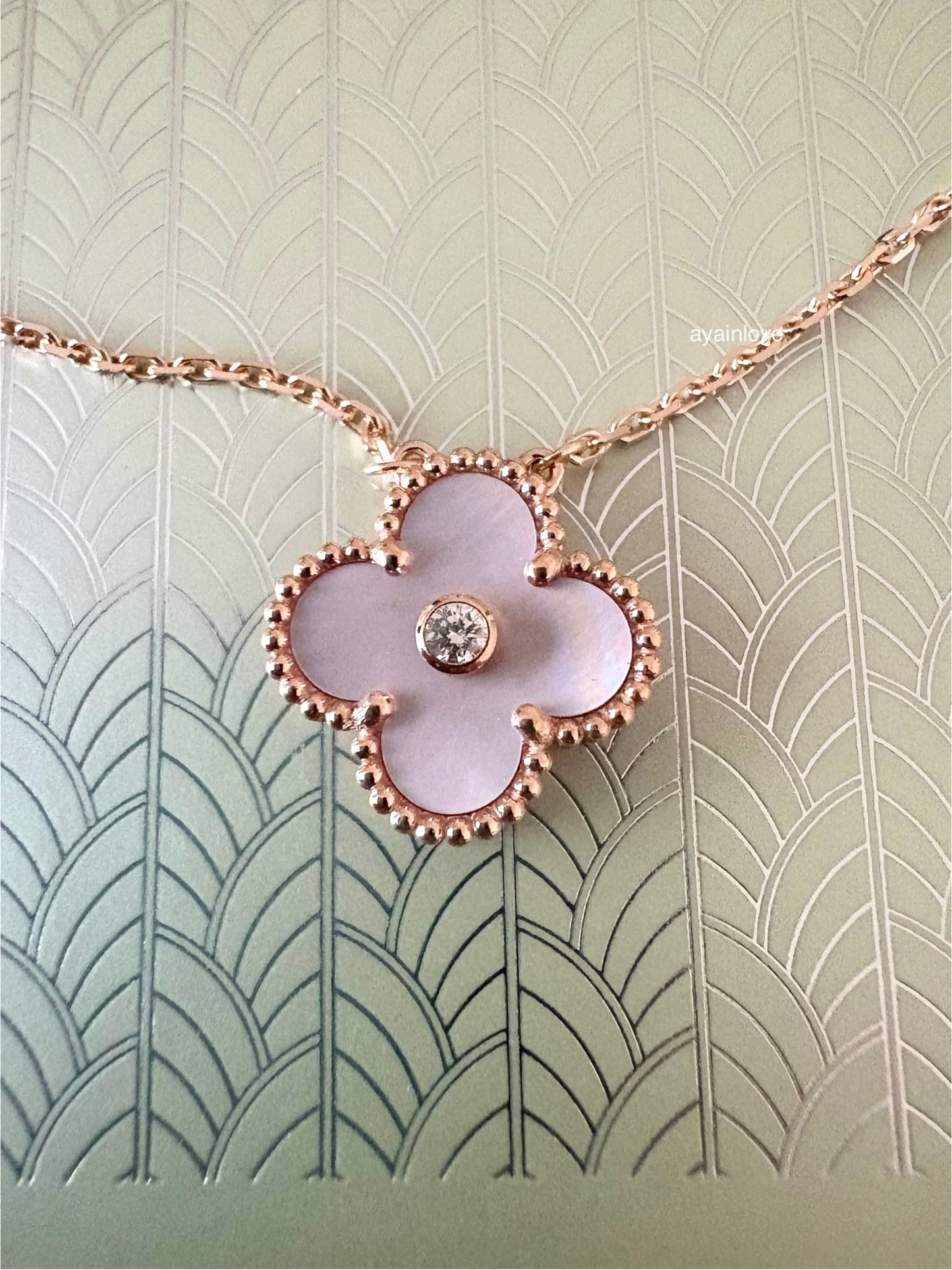 VAN CLEEF ARPELS VCA 18KT Rose Gold Limited 2025 Holiday Pendant Pink Mother of Pearl Diamond Vintage Alhambra