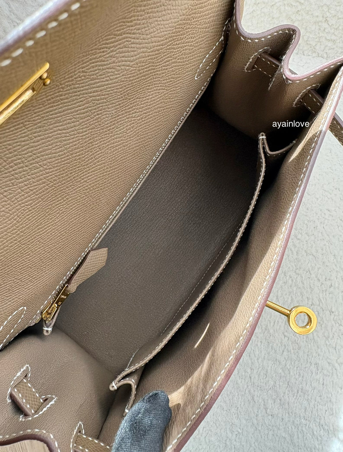 HERMES Kelly 25 Etoupe Epsom Bag Gold Hardware W Stamp