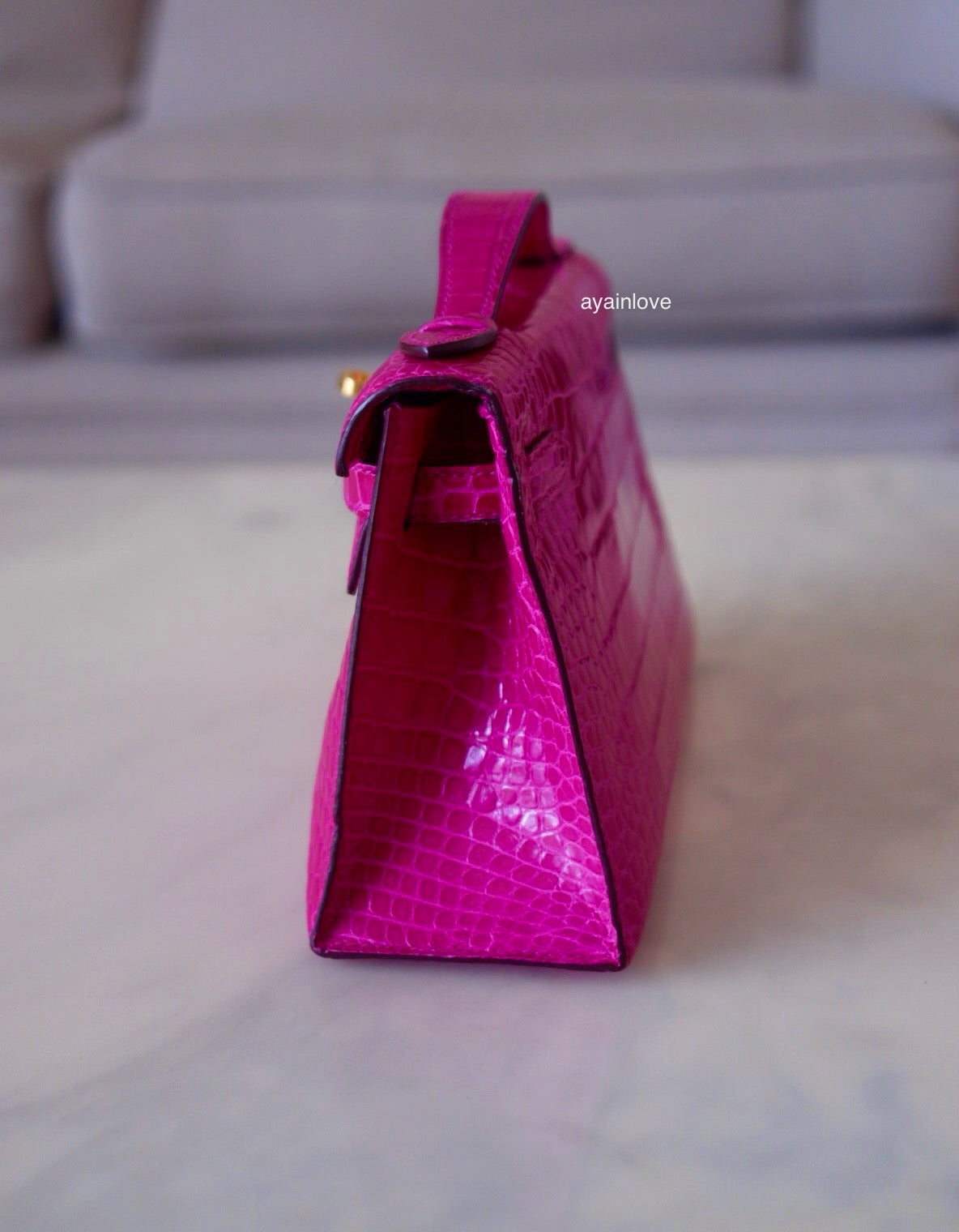 HERMES Kelly Pochette Rose Scheherazade Shiny Alligator Gold Hardware C Stamp