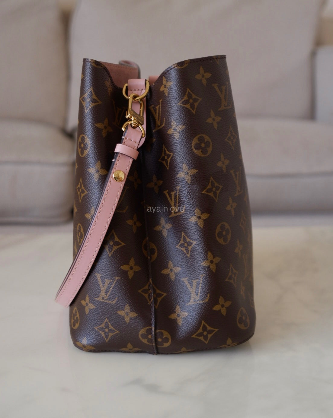 LOUIS VUITTON LV NeoNoe MM Pink Monogram Bucket Bag Gold Hardware