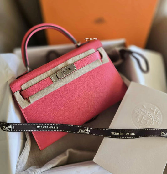 HERMES Mini Kelly 20 Pink Rose Lipstick Chèvre Mysore Palladium Hardware D Stamp