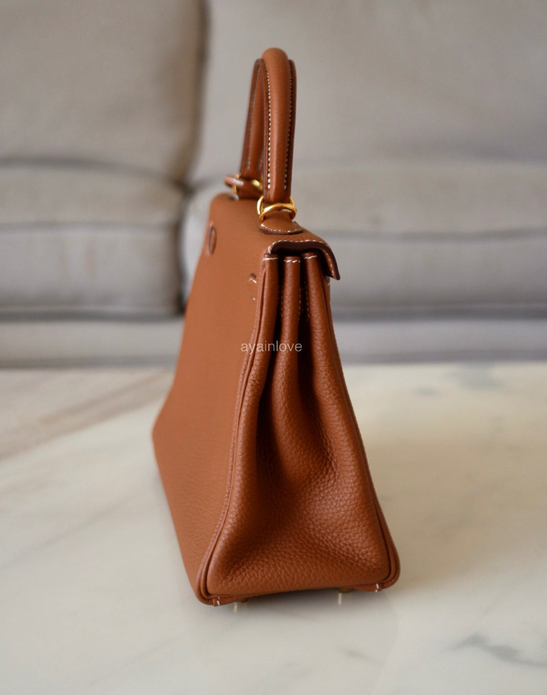 HERMES Kelly 25 Gold Togo Retourne Gold Hardware D Stamp