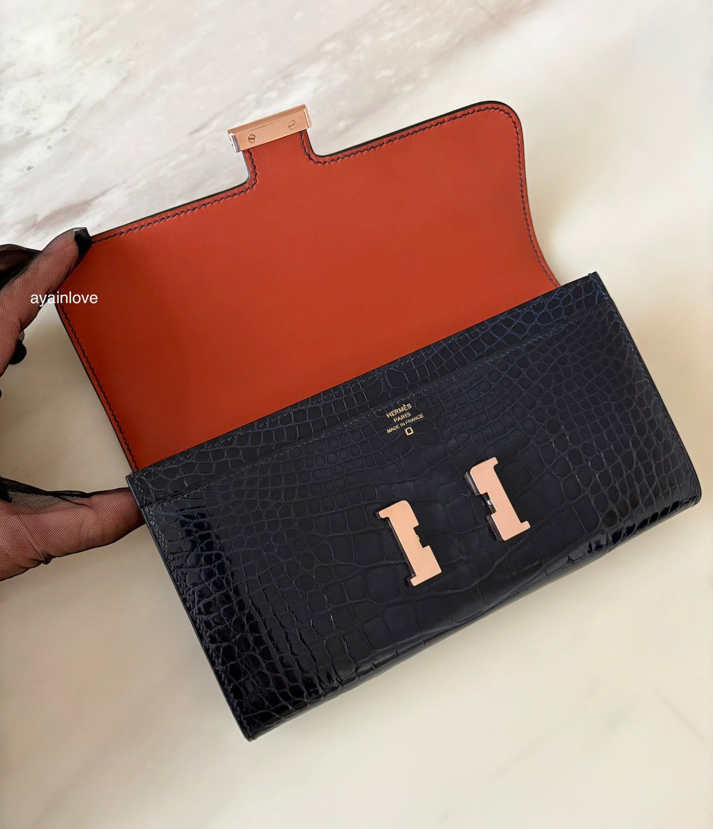 HERMES Constance Blue Marine Shiny Alligator Bicolor Verso Cuivre Long Wallet To Go Rose Gold Hardware