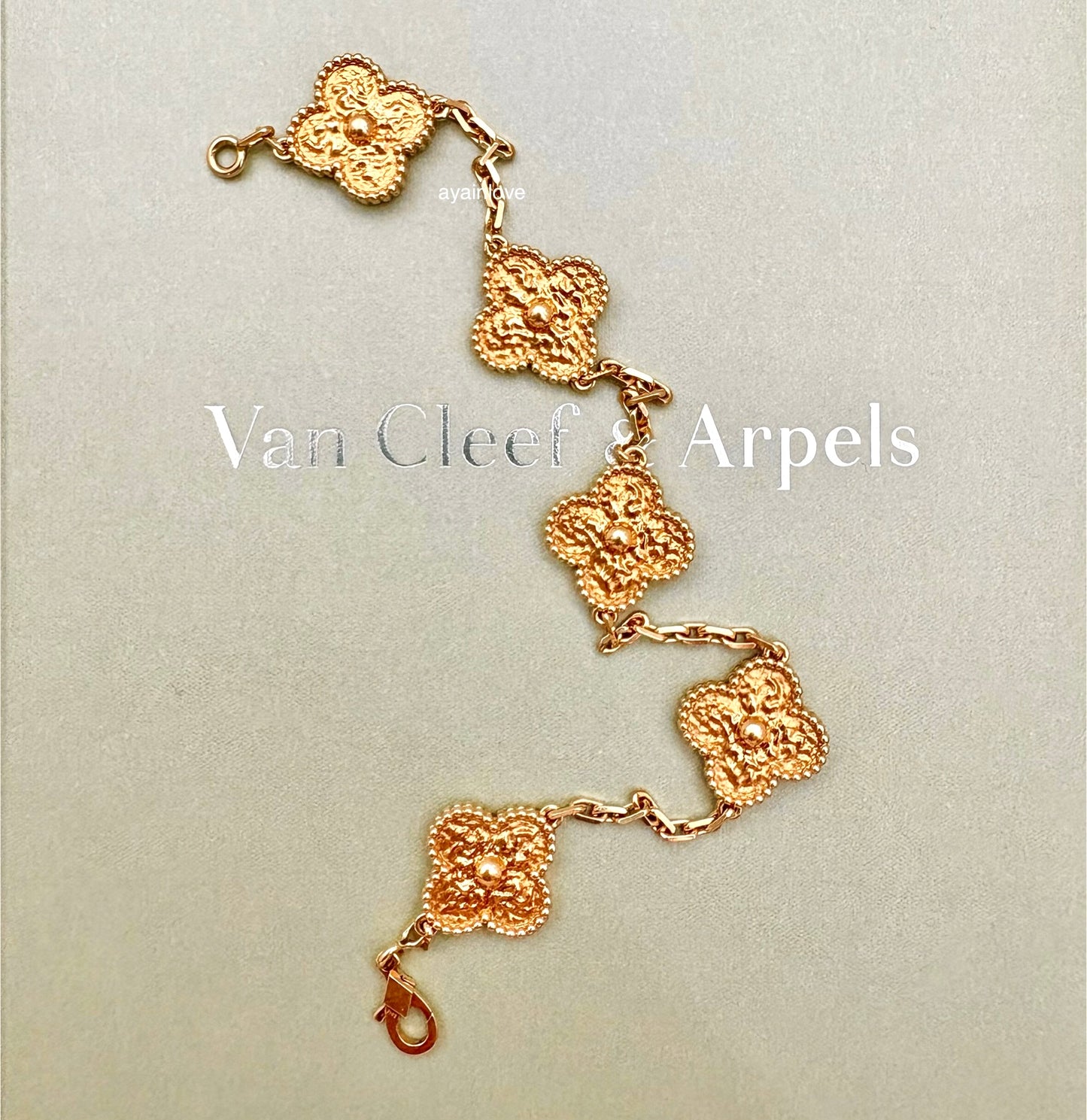 Van Cleef Arpels VCA 5 Motifs Bracelet Hammered 18KT Yellow Gold Vintage Alhambra