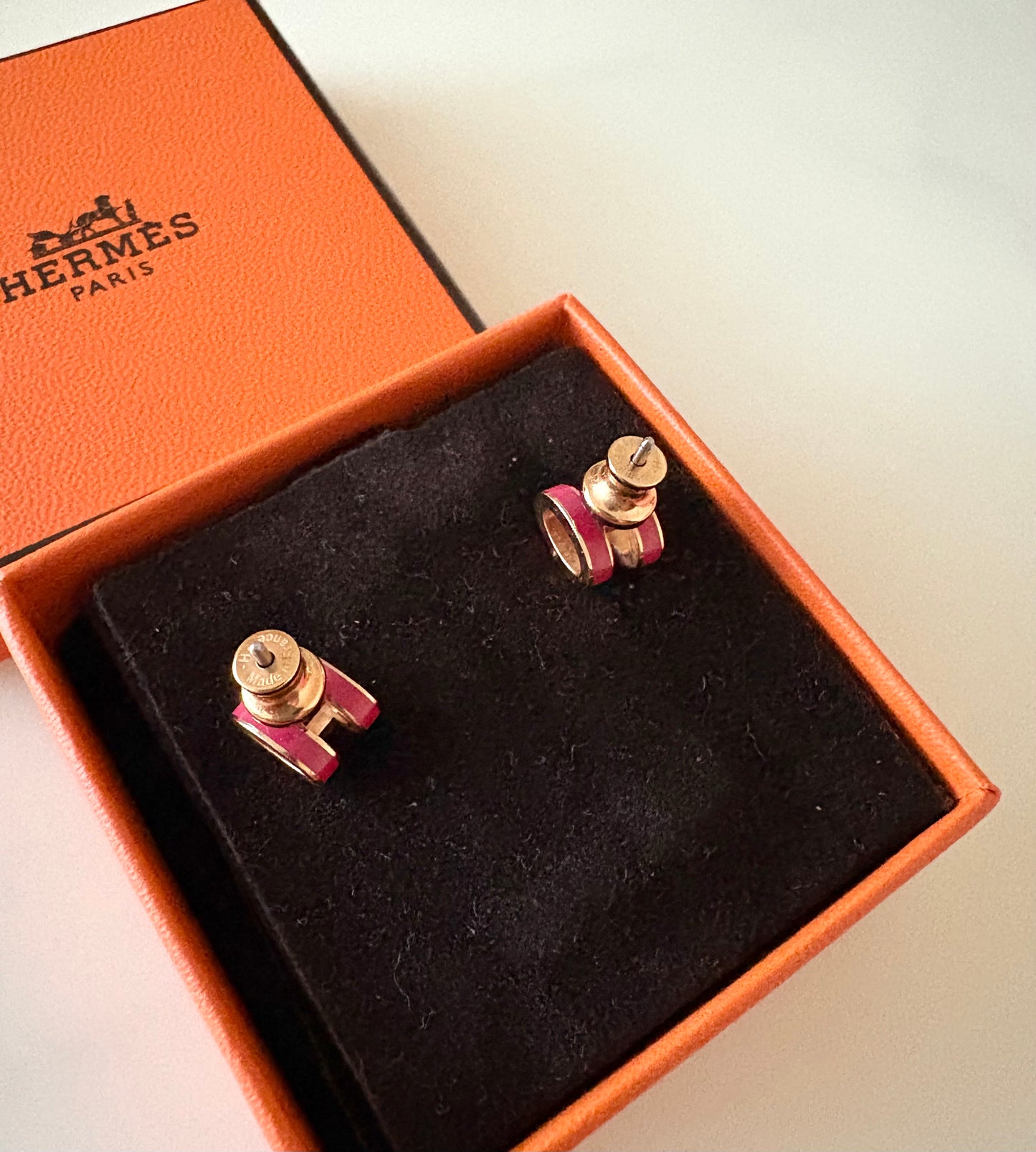 HERMES H Pop Mini Framboise Stud Earrings Rose Gold Hardware