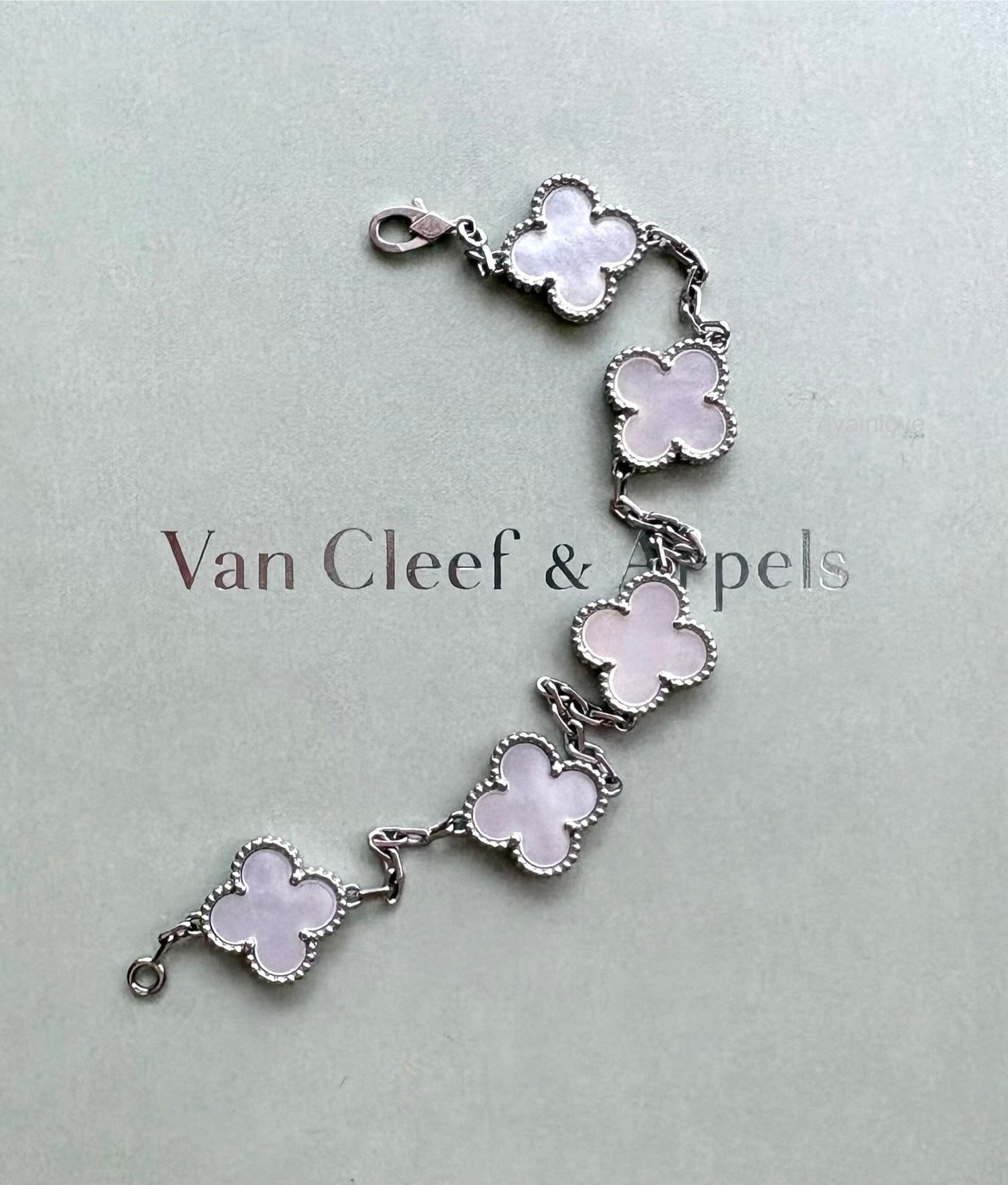 Van Cleef Arpels VCA 5 Motifs Bracelet White Mother of Pearl 18KT White Gold Vintage Alhambra