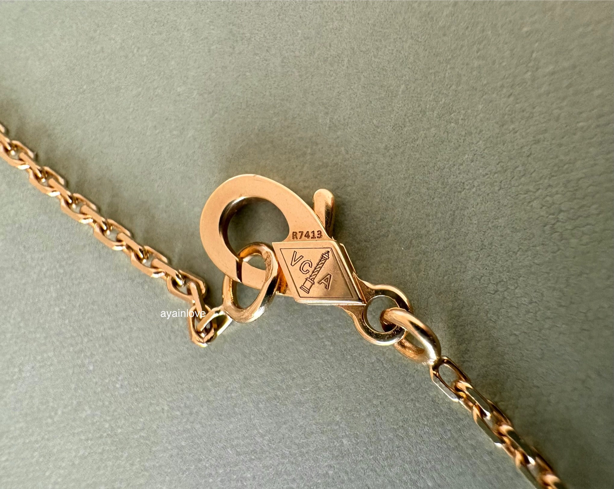 VAN CLEEF ARPELS VCA 18KT Yellow Gold Guilloche Vintage Alhambra