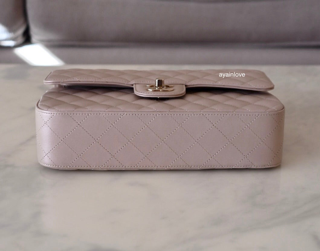 CHANEL 19S Iridescent Beige Lambskin Medium/Large Classic Flap Light Gold Hardware