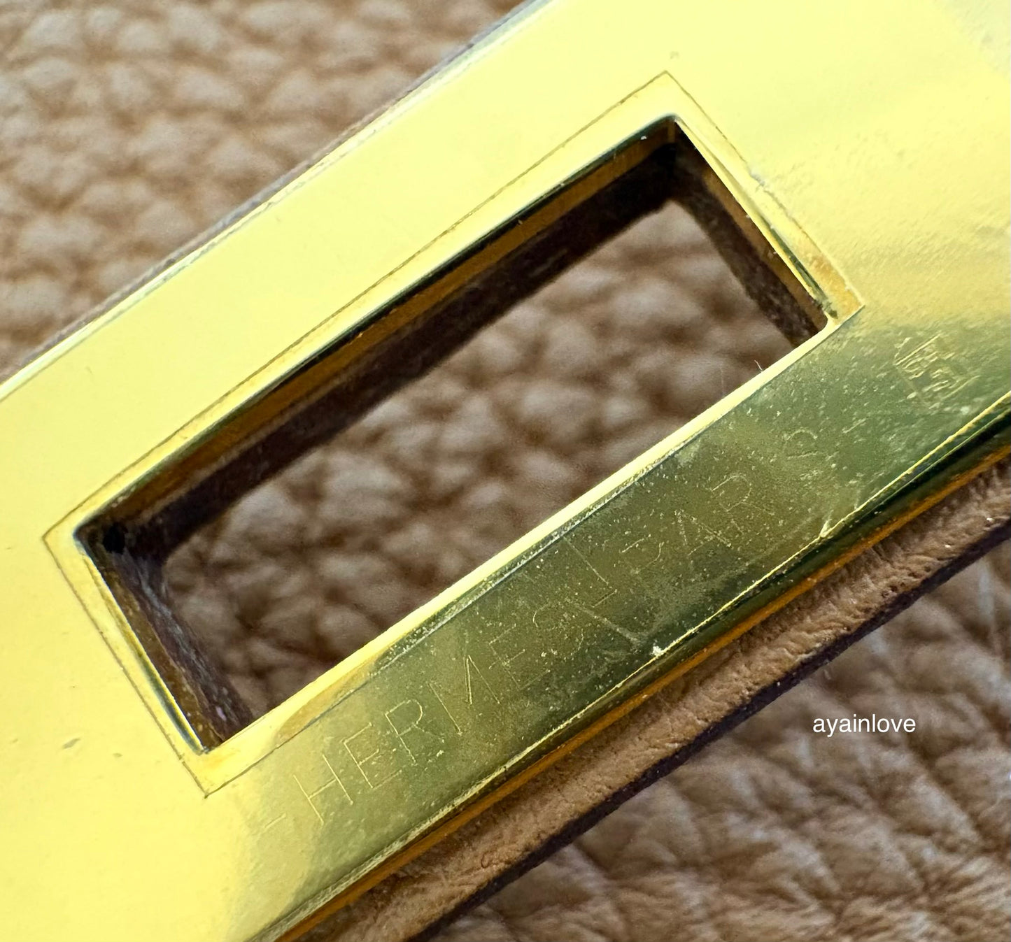 HERMES Kelly 25 Gold Togo Retourne Gold Hardware D Stamp
