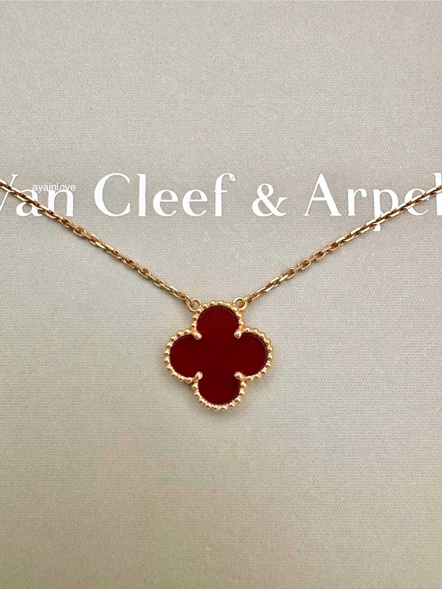VAN CLEEF ARPELS VCA 18KT Yellow Gold Carnelian Vintage Alhambra Pendant Necklace