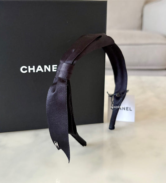 CHANEL 21B Black Silk Ribbon CC Headband Bandeau