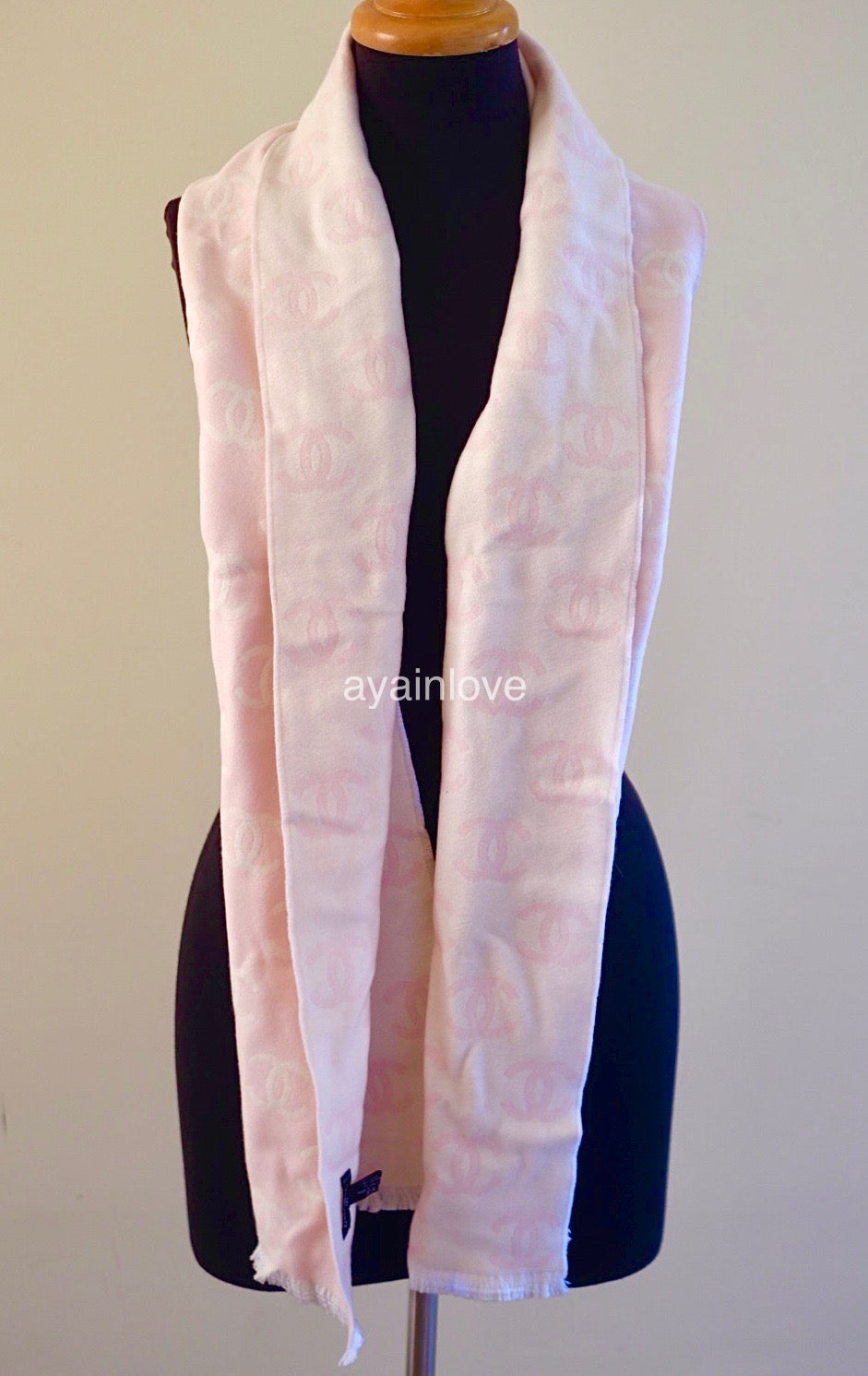 CHANEL CC Logo Wool Cashmere Double Side Light Pink/White Scarf Shawl
